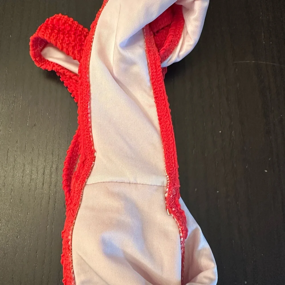 Vibrant Red One-Shoulder Bikini Set - Picture 4 of 4